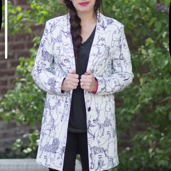 helene london Jackets & Blazers - HELENE LONDON Face Illustrations Black and White Long Blazer